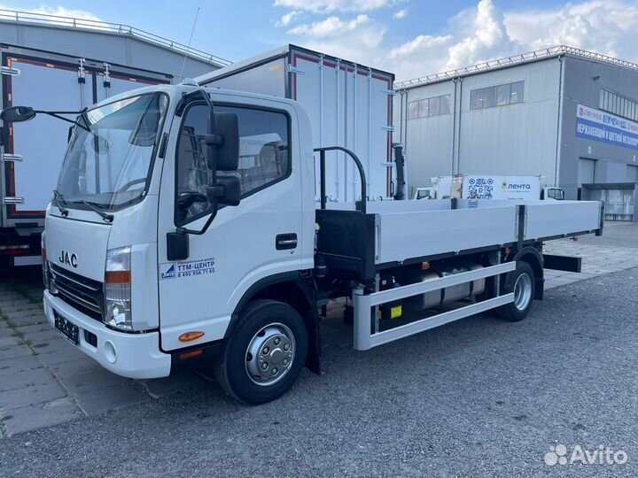 Бортовой грузовик JAC N90, 2024