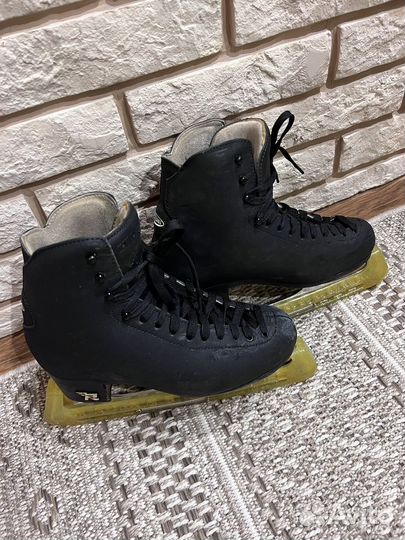 Коньки для фигурного катания risport