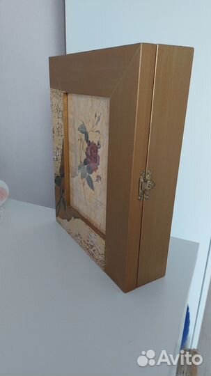 Ключница настенная