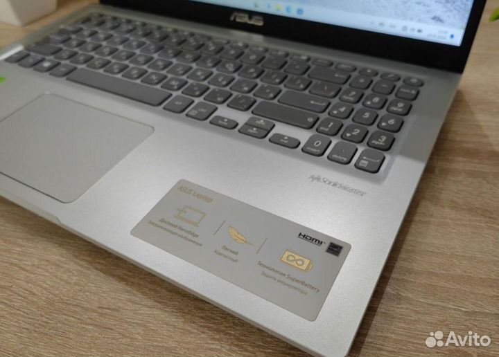 Игровой Новый asus core i3-10 Gen/NvidiaMX/SSD256