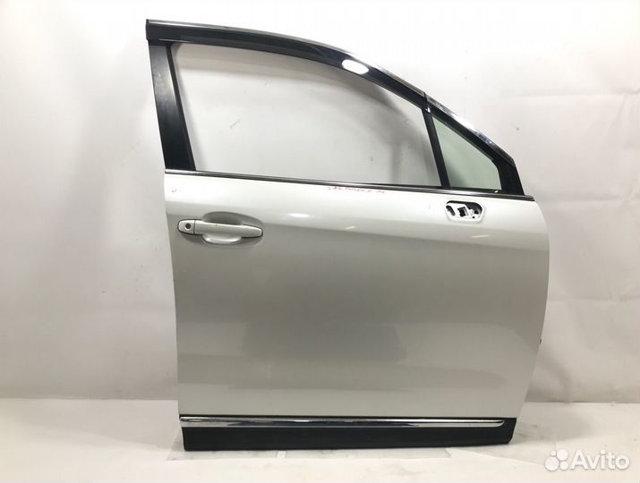 Дверь правая передняя Subaru Forester SJ