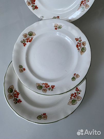 Тарелка Зик Конаково Красная смородина винтаж