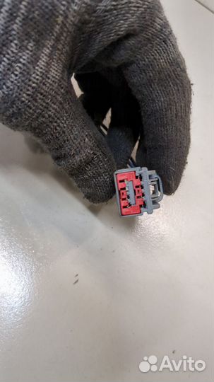 Амортизатор крышки багажника левый Ford Explorer, 2018