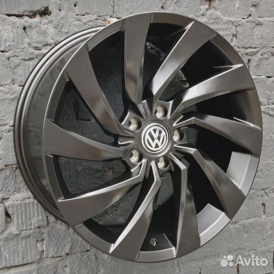 Новые диски на Volkswagen R18 5x112