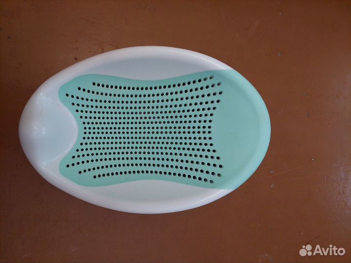 Ванночка для купания с горкой