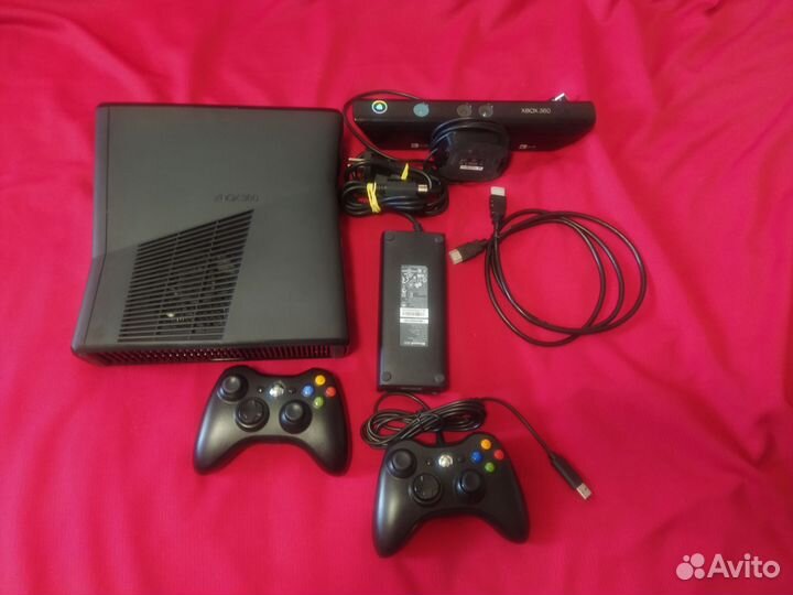 Xbox 360S, Freeboot, 320gb, kinect, 2 Дж