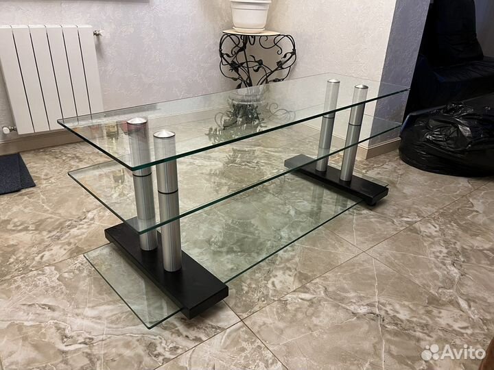 Стеклянная тумба под телевизор немецкая б/у