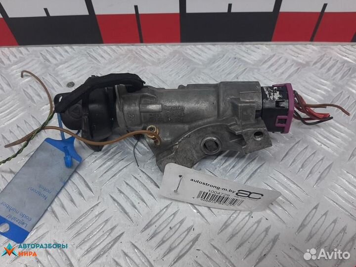 Замок зажигания Volkswagen Golf 3 1999 4B0905851B