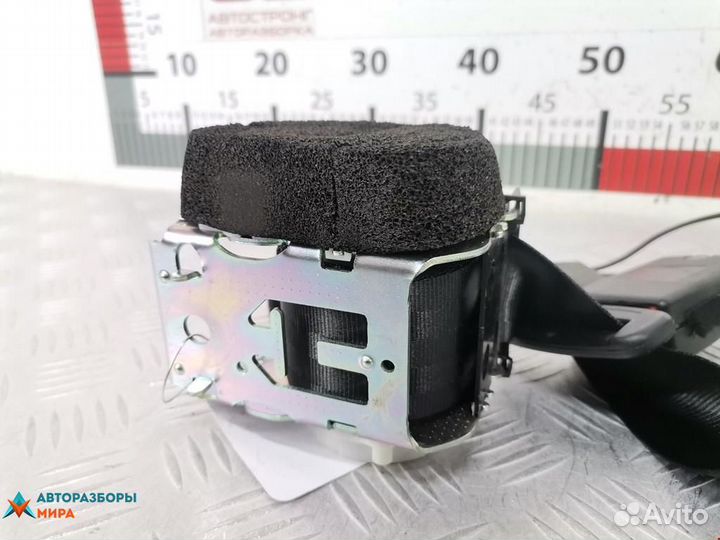 Ремень безопасности Peugeot 3008 2010 8975HY