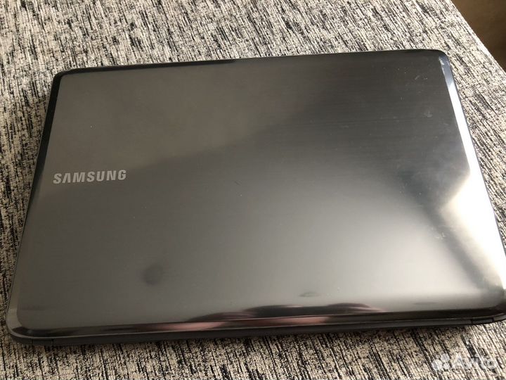Samsung r525