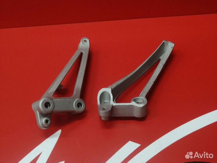 Задние подножки Yamaha R1 09-14