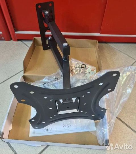 Кронштейн черный угловой