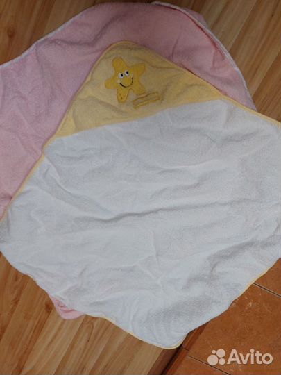 Набор полотенец для новорожденных с уголками новые