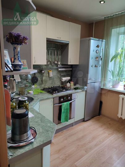 2-к. квартира, 57 м², 4/9 эт.