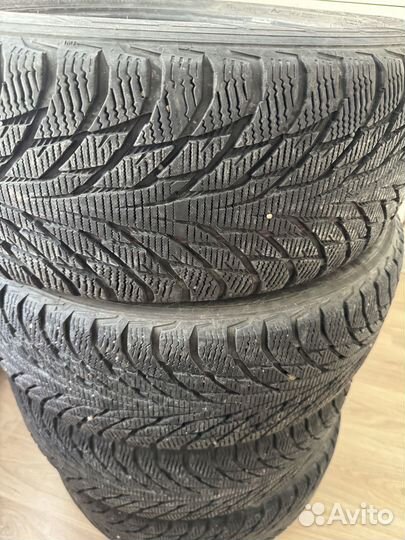 Nokian Tyres Hakkapeliitta R2 215/55 R17 98R