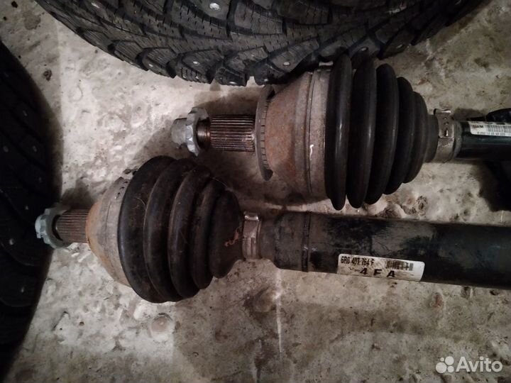 Привод для Фольксваген Поло АКПП седан оригинал