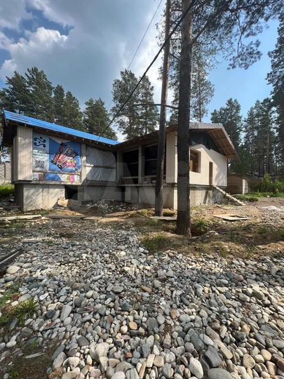 Коттедж 250 м² на участке 17 сот.