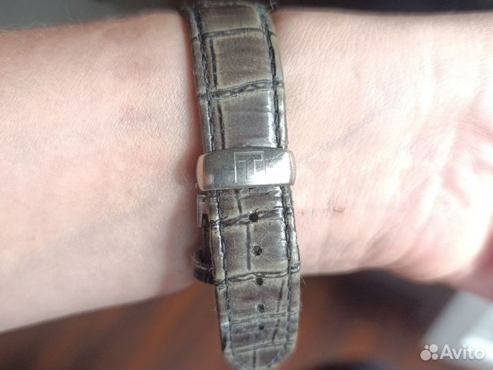 Часы наручные женские tissot