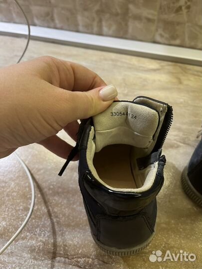 Ботинки демисезонные для девочки 24 размер
