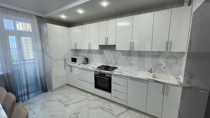 2-к. квартира, 63 м², 11/17 эт.