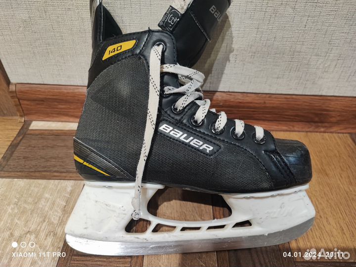 Продам коньки Bauer supreme 140