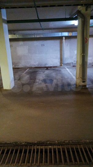 Машиноместо, 18 м²