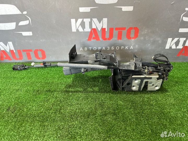 Замок двери передний правый Ford Focus 3 седан