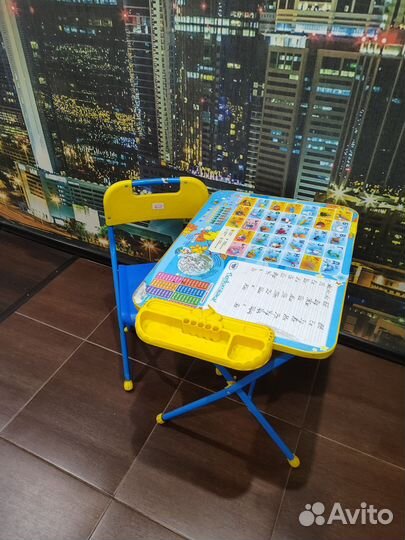 Детский стол и стул