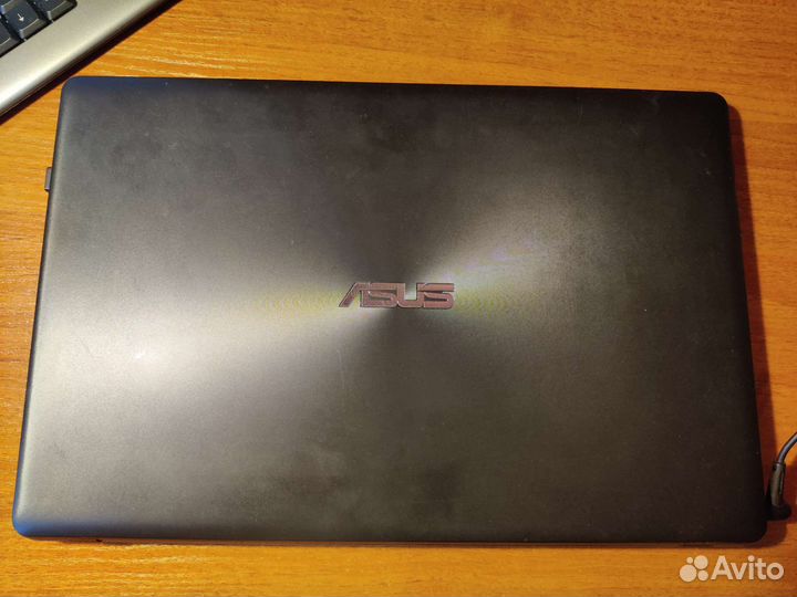 Ноутбук asus