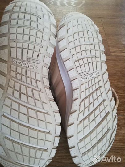 Кроссовки adidas