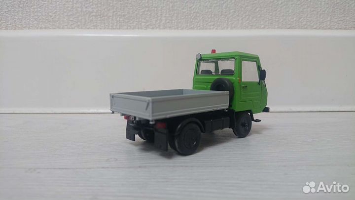 Модель 1:43 Multicar M25