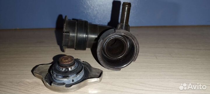 Горловина радиатора охлаждения Toyota, Lexus