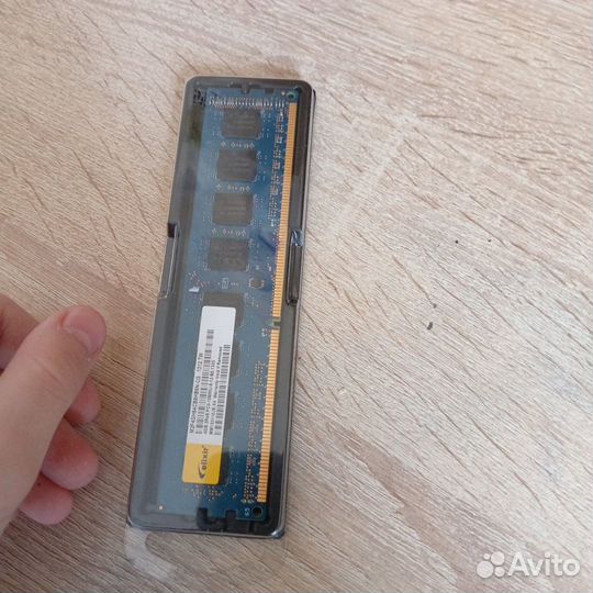 Оперативная память ddr3 4 gb m2f4gh64cb8h6n-cg