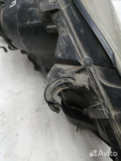 Фара ксеноновая передняя левая Mercedes-Benz Ml