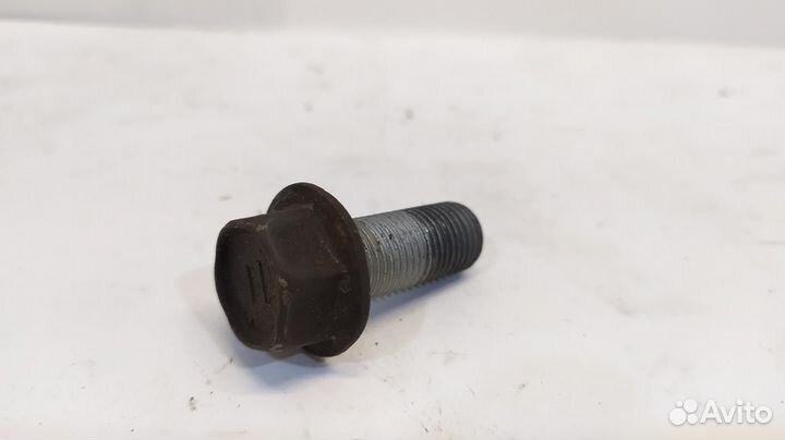 Болт переднего суппорта toyota Isis ANM10 M2629