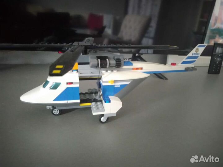 Lego полицейский вертолет