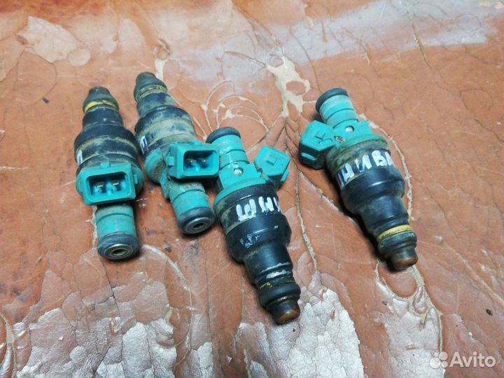 Рампа топливная форсунки Нива Шевроле