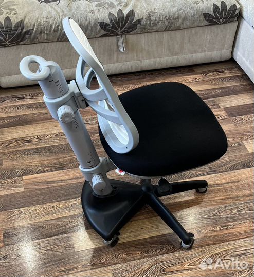 Ортопедическое кресло для школьника