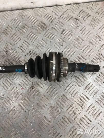 Привод, полуось правый Toyota Tercel
