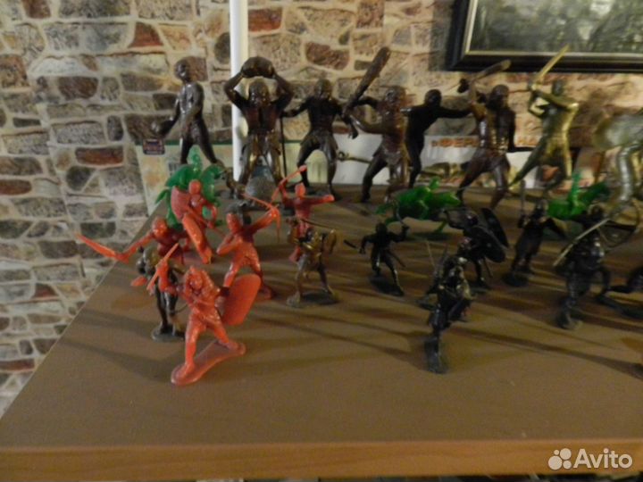 СССР коллекция фигурок индейцев ковбоев и