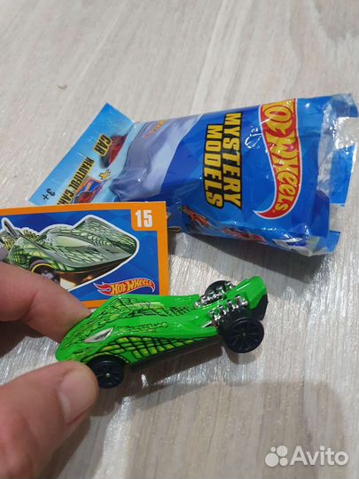 Hot wheels машинки
