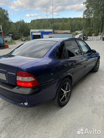 Opel Vectra 2.0 МТ, 1997, 249 274 км