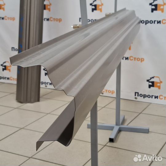 Кузовной порог правый Citroen C4 ремкомплект