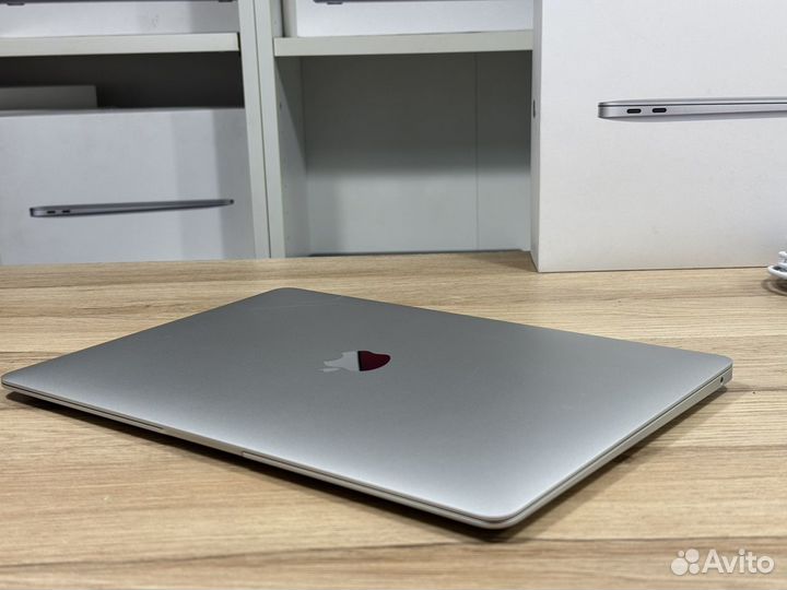 MacBook Air 13 M1 8/256gb Silver 2022