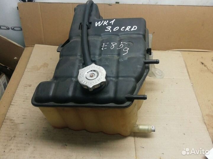 Расширительный бачок Джип Гранд Чероки