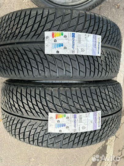 Michelin Pilot Alpin 5 255/35 R20 и 275/35 R20 102W