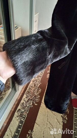 Шуба мутоновая с норкой с капюшоном