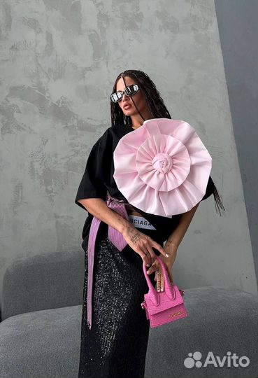 Футболка женская с цветком