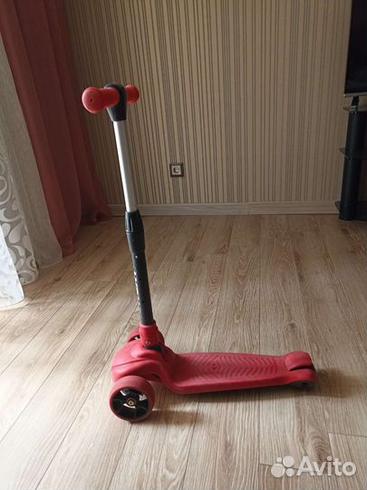Самокат детский трехколесный