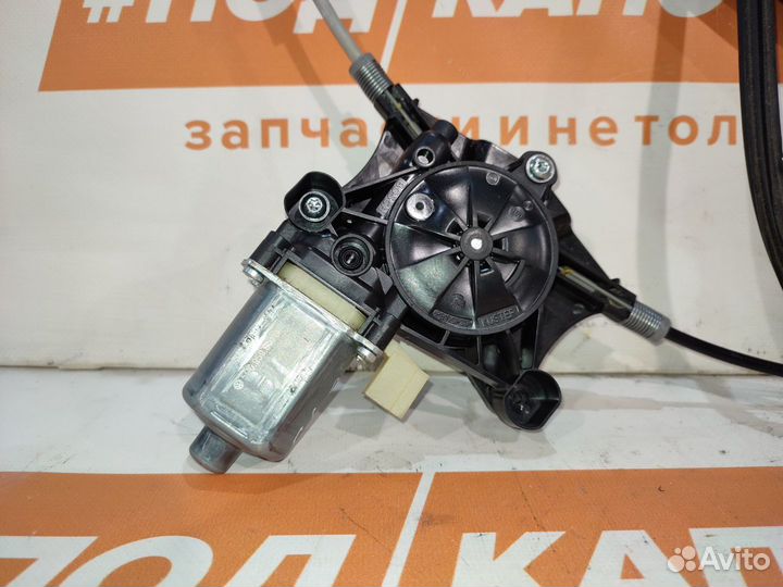 Стеклоподъемник передний правый Volkswagen Tiguan